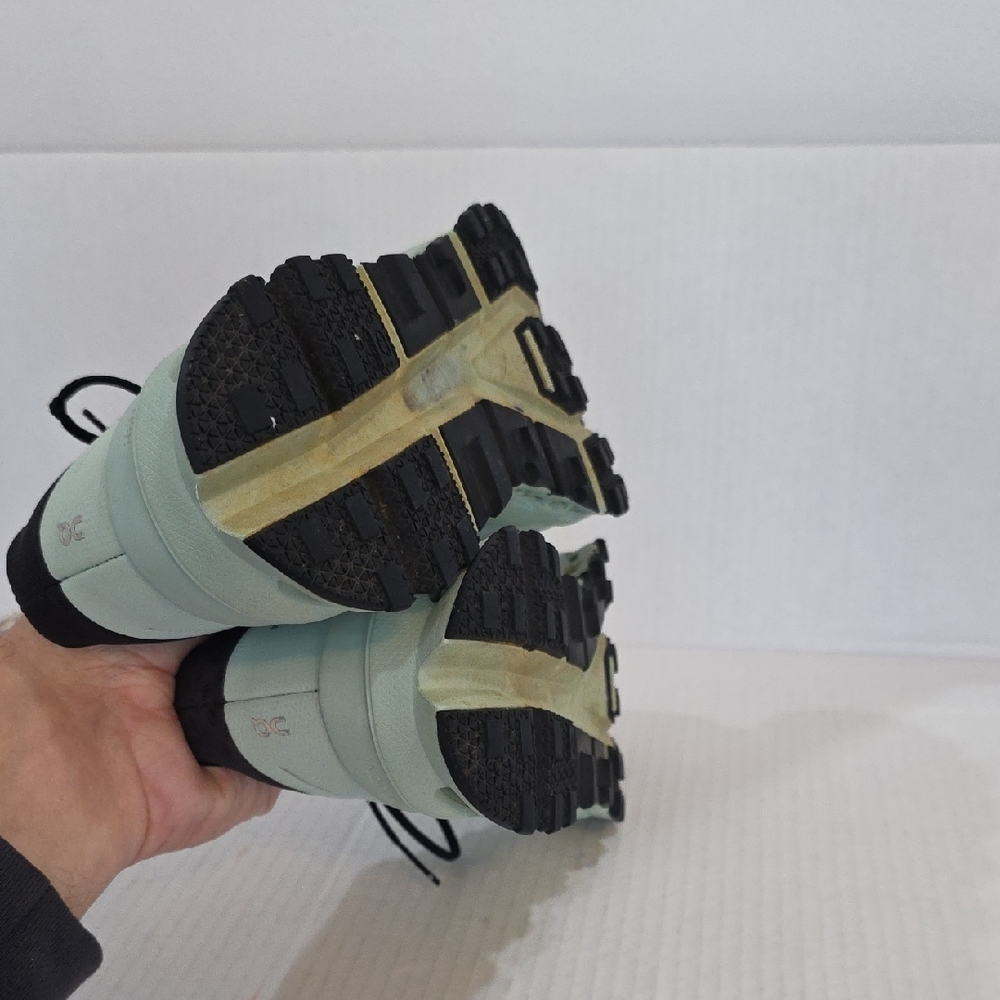 On Running Women's Mint Green and Black Cloudventure Trail Shoes 7.5 - Picture 9 of 12